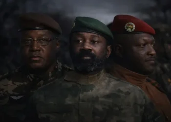 La force unifiée AES, lancée en décembre 2025, compte 6 000 soldats. Quatre mois après, quel bilan face au JNIM et à l'ISSP ?